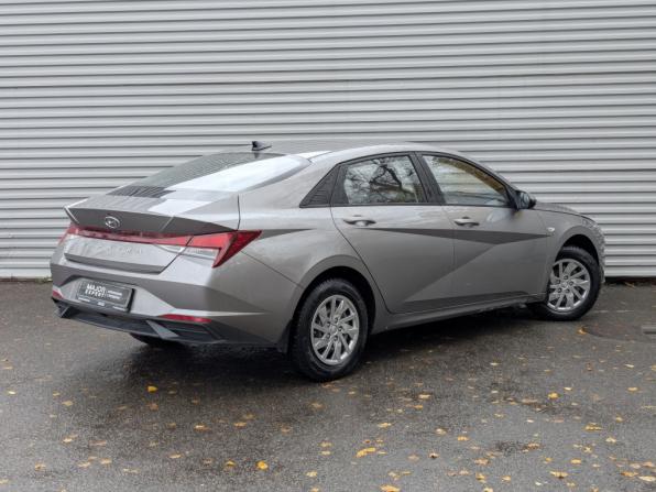 Hyundai Elantra VII (CN7) с пробегом 2022 года, цена 1 950 000 рублей, 64685 км, седан, Автокод Объявления