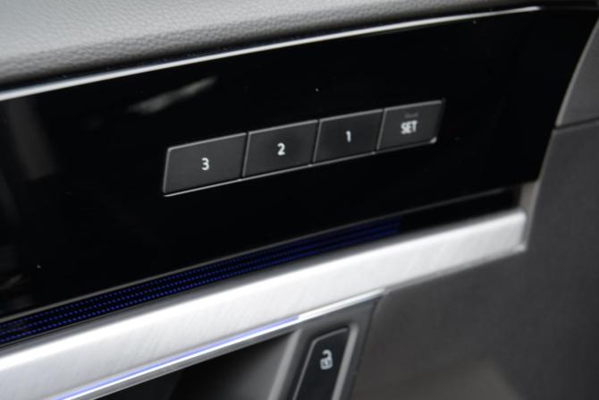 Volkswagen Touareg III с пробегом 2019 года, цена 5 790 000 рублей, 114673 км, внедорожник, Автокод Объявления