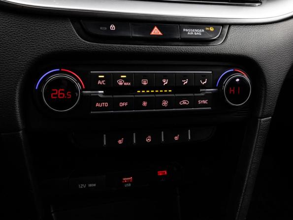Kia Ceed III Рестайлинг с пробегом 2021 года, цена 1 299 000 рублей, 159420 км, универсал, Автокод Объявления