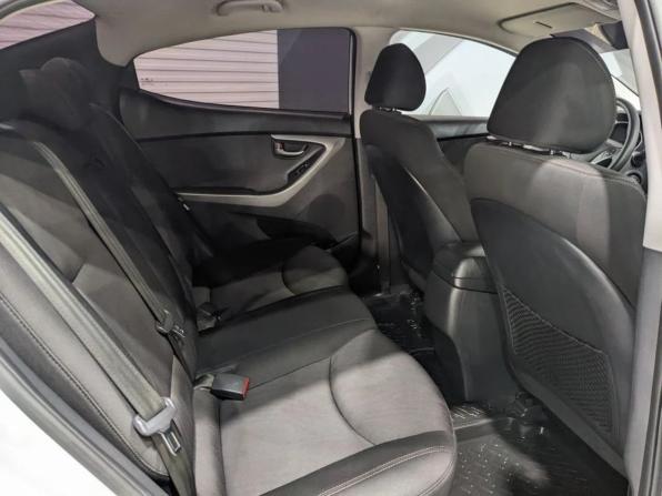 Hyundai Elantra V (MD) Рестайлинг с пробегом 2015 года, цена 1 045 000 рублей, 174315 км, седан, Автокод Объявления