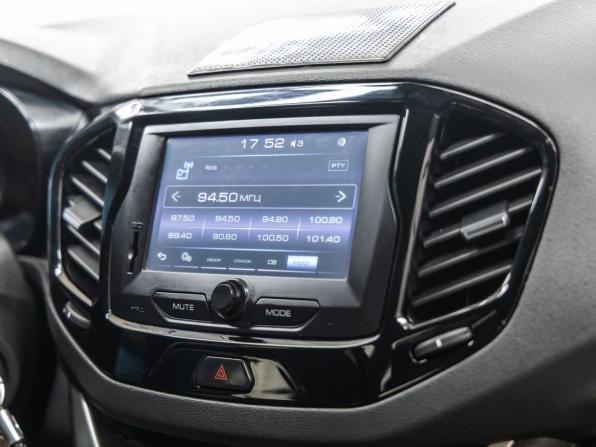 Lada (ВАЗ) Vesta I с пробегом 2021 года, цена 1 158 000 рублей, 113571 км, универсал, Автокод Объявления