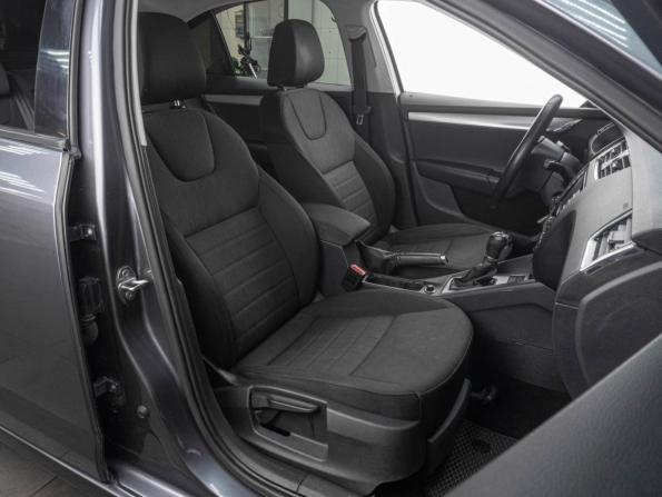 Skoda Octavia III (A7) с пробегом 2015 года, цена 1 399 000 рублей, 212637 км, лифтбек, Автокод Объявления