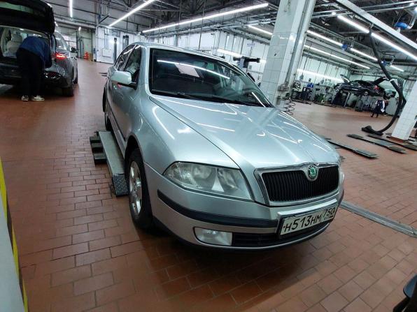 Skoda Octavia II (A5) с пробегом 2008 года, цена 350 000 рублей, 295805 км, лифтбек, Автокод Объявления
