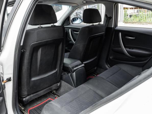 BMW 1 серии I (E81/E82/E87/E88) Рестайлинг с пробегом 2009 года, цена 743 000 рублей, 276375 км, хэтчбек, Автокод Объявления