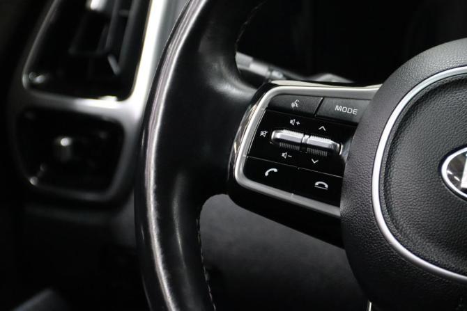 Kia Sorento IV с пробегом 2020 года, цена 3 395 950 рублей, 75175 км, внедорожник, Автокод Объявления