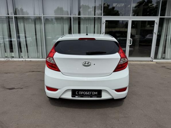 Hyundai Solaris I с пробегом 2012 года, цена 820 000 рублей, 126111 км, хэтчбек, Автокод Объявления