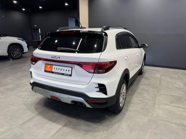 Kia Rio IV Рестайлинг с пробегом 2021 года, цена 1 479 000 рублей, 87000 км, хэтчбек, Автокод Объявления