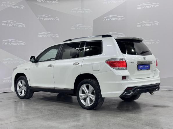 Toyota Highlander II (XU40) Рестайлинг с пробегом 2011 года, цена 2 225 000 рублей, 310000 км, внедорожник, Автокод Объявления