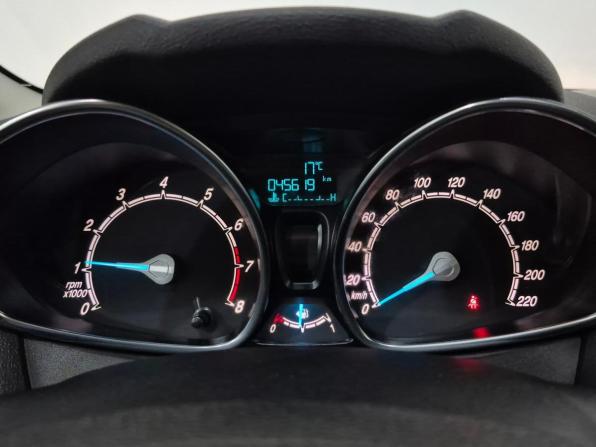 Ford Fiesta Mk6 Рестайлинг с пробегом 2016 года, цена 980 000 рублей, 45528 км, хэтчбек, Автокод Объявления