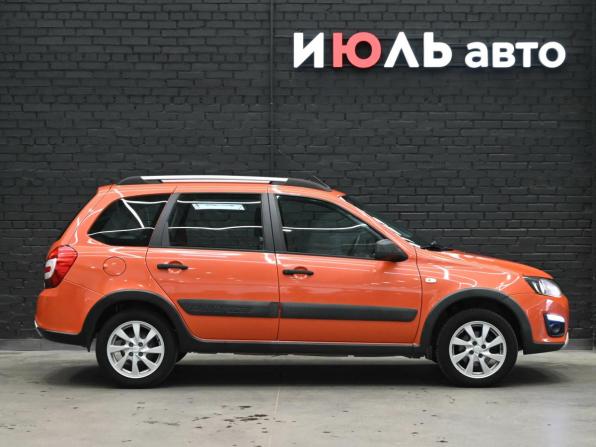 Lada (ВАЗ) Kalina II с пробегом 2017 года, цена 670 000 рублей, 99146 км, универсал, Автокод Объявления