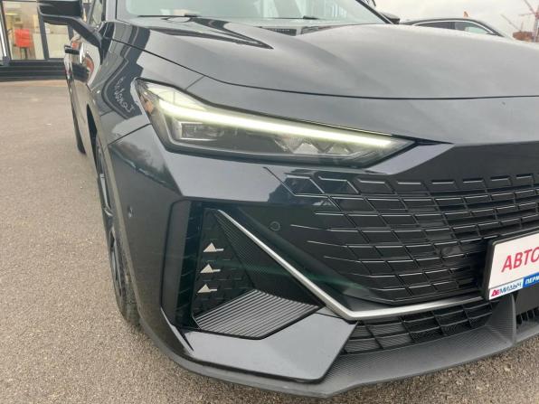 Changan UNI-V I с пробегом 2024 года, цена 2 328 000 рублей, 49400 км, лифтбек, Автокод Объявления