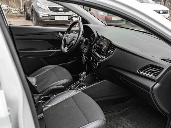 Hyundai Solaris II Рестайлинг с пробегом 2022 года, цена 1 550 000 рублей, 90951 км, седан, Автокод Объявления