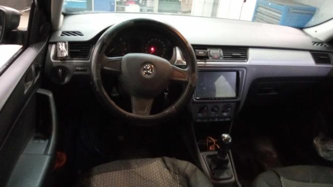 Skoda Rapid I с пробегом 2014 года, цена 810 000 рублей, 143516 км, лифтбек, Автокод Объявления