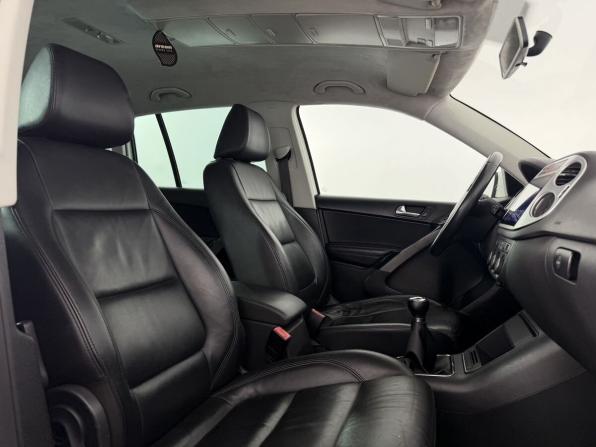 Volkswagen Tiguan I с пробегом 2009 года, цена 990 000 рублей, 209478 км, внедорожник, Автокод Объявления