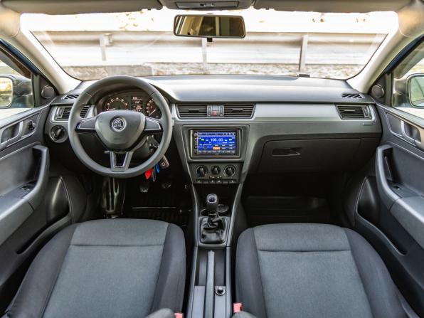 Skoda Rapid I с пробегом 2014 года, цена 748 000 рублей, 142093 км, лифтбек, Автокод Объявления