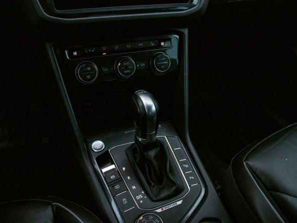 Volkswagen Tiguan II с пробегом 2017 года, цена 2 150 000 рублей, 147745 км, внедорожник, Автокод Объявления