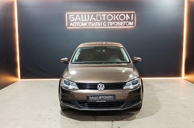 Volkswagen Jetta VI с пробегом 2013 года, цена 799 000 рублей, 221931 км, седан, Автокод Объявления