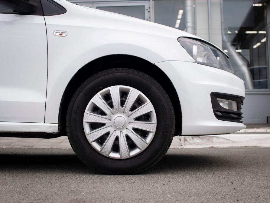 Volkswagen Polo V Рестайлинг Курган  - изображение 9
