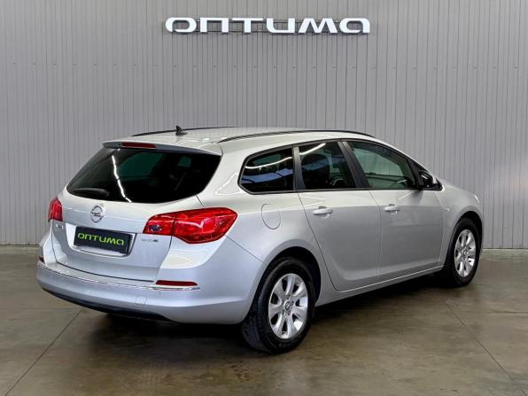 Opel Astra J Рестайлинг с пробегом 2015 года, цена 847 000 рублей, 237524 км, универсал, Автокод Объявления