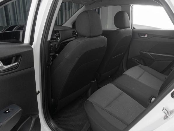 Hyundai Solaris II Рестайлинг с пробегом 2022 года, цена 1 719 000 рублей, 58275 км, седан, Автокод Объявления