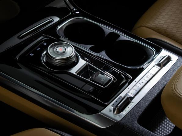 Kia Carnival IV с пробегом 2020 года, цена 4 475 000 рублей, 28500 км, минивэн, Автокод Объявления