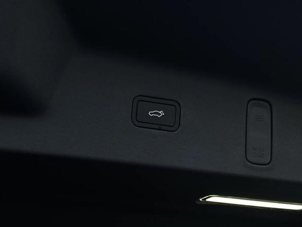 Новый Zeekr 9X 2026 года, цена 12 590 000 рублей, внедорожник, Автокод Объявления