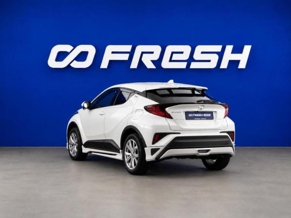 Toyota C-HR I Рестайлинг с пробегом 2020 года, цена 2 249 077 рублей, 17495 км, внедорожник, Автокод Объявления