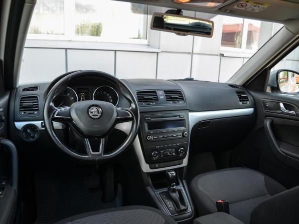 Skoda Yeti I Рестайлинг с пробегом 2014 года, цена 1 240 000 рублей, 223961 км, внедорожник, Автокод Объявления