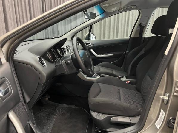 Peugeot 308 I Рестайлинг с пробегом 2012 года, цена 499 000 рублей, 180000 км, хэтчбек, Автокод Объявления