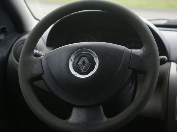 Renault Logan I Рестайлинг с пробегом 2011 года, цена 252 000 рублей, 207000 км, седан, Автокод Объявления