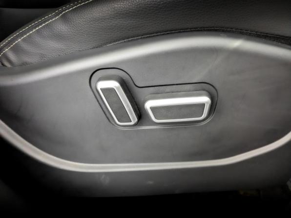 Geely Emgrand X7 I Рестайлинг 2 с пробегом 2019 года, цена 1 450 000 рублей, 60178 км, внедорожник, Автокод Объявления