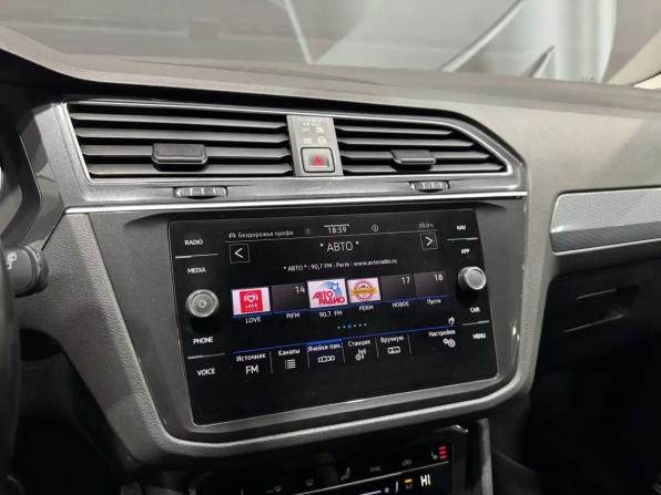 Volkswagen Tiguan II Рестайлинг с пробегом 2021 года, цена 3 090 000 рублей, 88823 км, внедорожник, Автокод Объявления