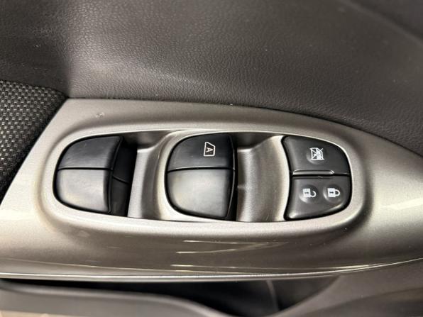 Nissan Juke I с пробегом 2013 года, цена 720 000 рублей, 232500 км, внедорожник, Автокод Объявления