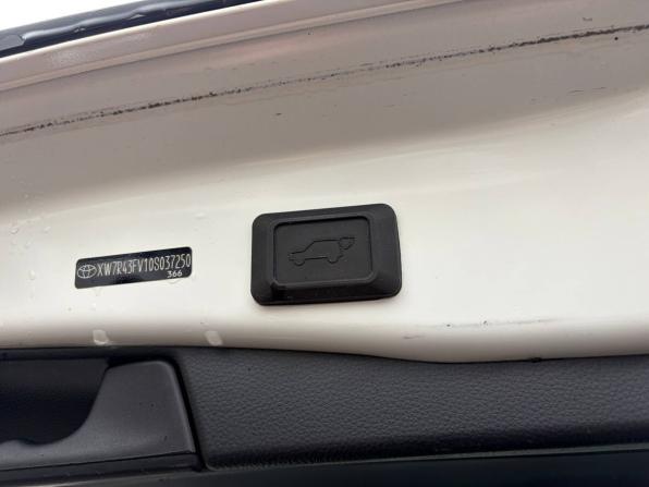 Toyota RAV4 V (XA50) с пробегом 2021 года, цена 2 950 000 рублей, 124000 км, внедорожник, Автокод Объявления