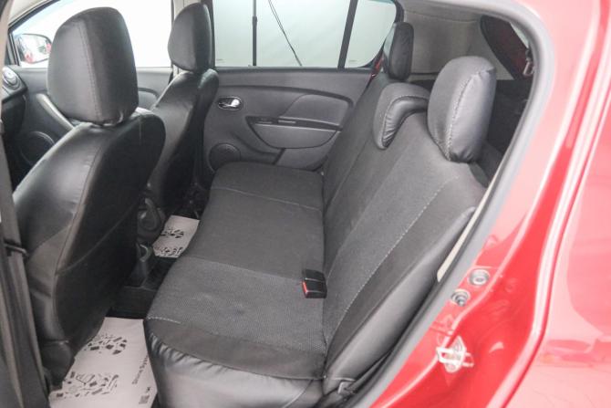 Renault Sandero II Рестайлинг с пробегом 2019 года, цена 1 349 000 рублей, 50700 км, хэтчбек, Автокод Объявления