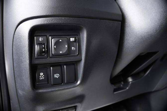 Nissan Juke I с пробегом 2012 года, цена 859 000 рублей, 242032 км, внедорожник, Автокод Объявления