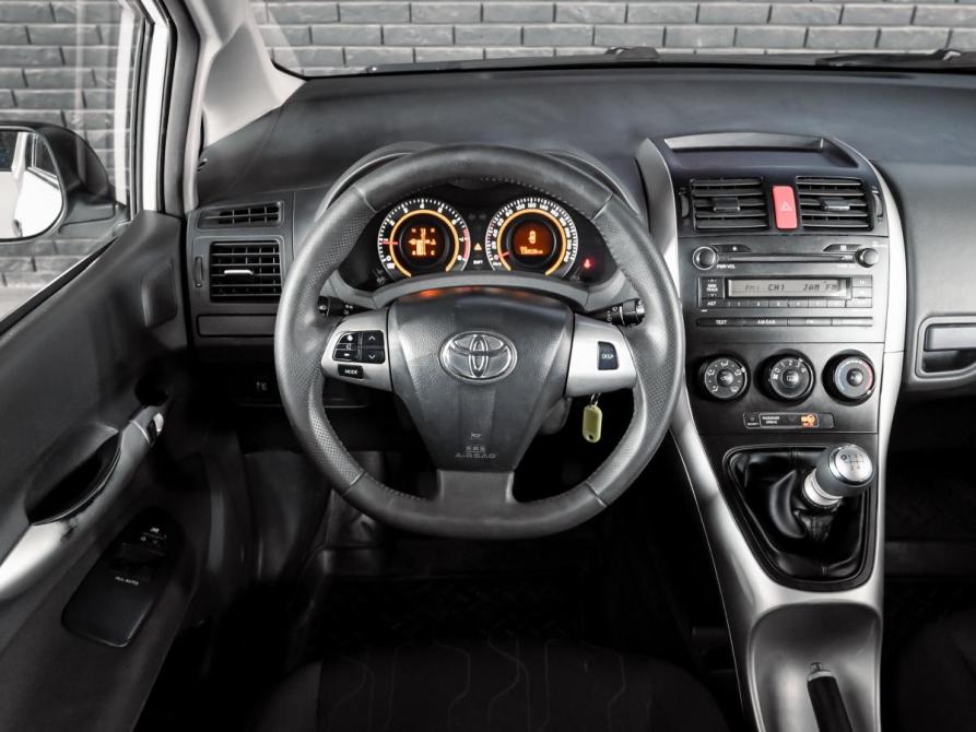 Toyota Auris I Рестайлинг Екатеринбург  - изображение 11