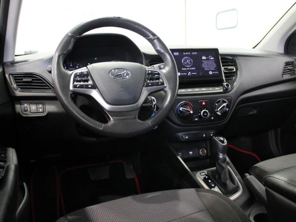 Hyundai Solaris II Рестайлинг с пробегом 2022 года, цена 1 620 000 рублей, 107000 км, седан, Автокод Объявления