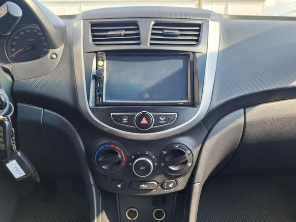 Hyundai Solaris I с пробегом 2014 года, цена 520 000 рублей, 224692 км, седан, Автокод Объявления