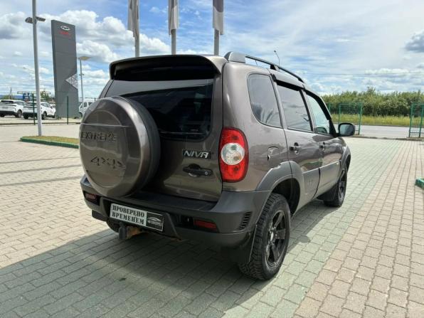 Chevrolet Niva I Рестайлинг с пробегом 2016 года, цена 630 000 рублей, 120986 км, внедорожник, Автокод Объявления