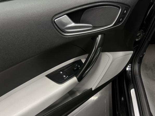 Audi A1 I (8X) с пробегом 2011 года, цена 845 000 рублей, 162347 км, хэтчбек, Автокод Объявления