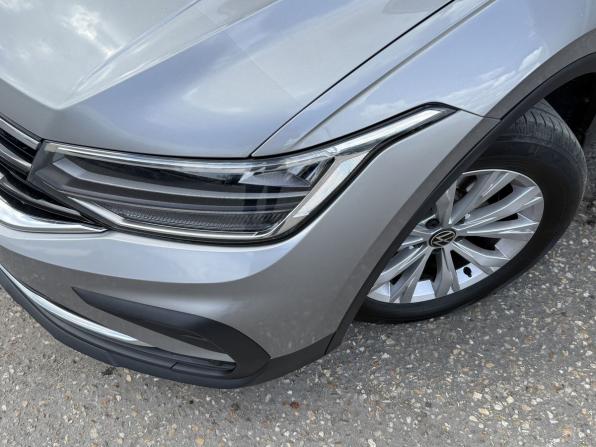 Volkswagen Tiguan II Рестайлинг с пробегом 2021 года, цена 3 515 000 рублей, 45981 км, внедорожник, Автокод Объявления