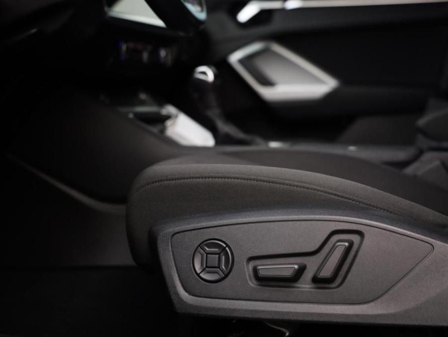 Audi Q3 II (F3) Санкт-Петербург  - изображение 26