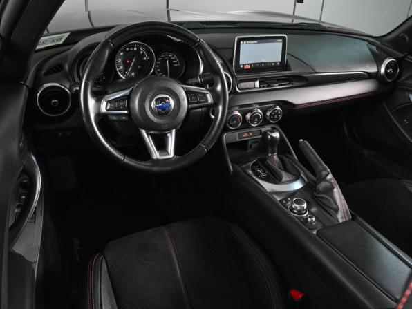 Fiat 124 Spider I с пробегом 2018 года, цена 2 799 000 рублей, 58311 км, родстер, Автокод Объявления