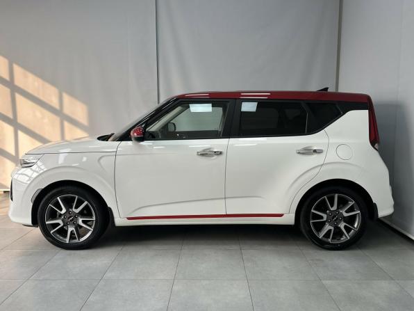 Kia Soul III Рестайлинг с пробегом 2022 года, цена 2 275 000 рублей, 49730 км, хэтчбек, Автокод Объявления