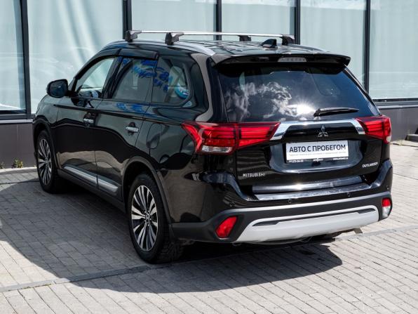 Mitsubishi Outlander III Рестайлинг 3 с пробегом 2018 года, цена 2 599 000 рублей, 87681 км, внедорожник, Автокод Объявления