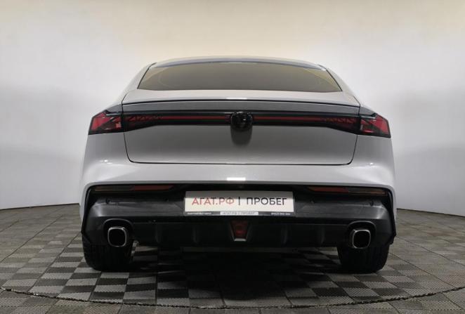 Changan UNI-V I с пробегом 2023 года, цена 2 265 000 рублей, 76912 км, лифтбек, Автокод Объявления