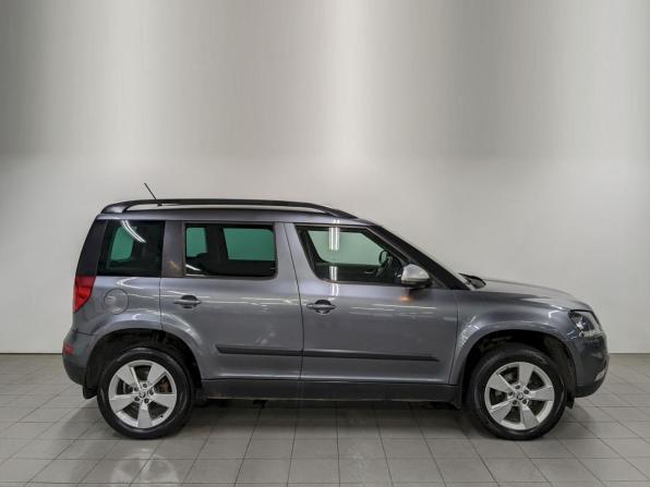 Skoda Yeti I Рестайлинг с пробегом 2015 года, цена 1 150 000 рублей, 126049 км, внедорожник, Автокод Объявления