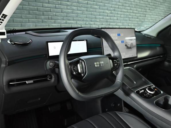 Geely Galaxy Starship 7 с пробегом 2025 года, цена 3 125 000 рублей, 25192 км, внедорожник, Автокод Объявления