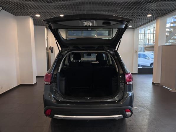 Mitsubishi Outlander III Рестайлинг 2 с пробегом 2017 года, цена 1 737 000 рублей, 129159 км, внедорожник, Автокод Объявления